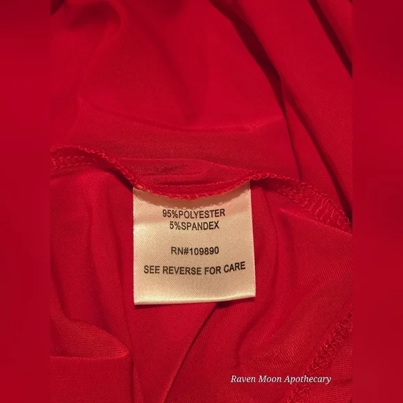 NWT Elegant Red  Gown Over the Neck - Picture 9 of 14